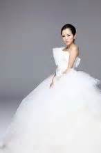 《丧尸围城4》弗兰克变身生化3吉尔 抹胸短裙贼性感